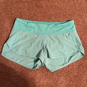 Lululemon Speed Up Shorts || 2.5